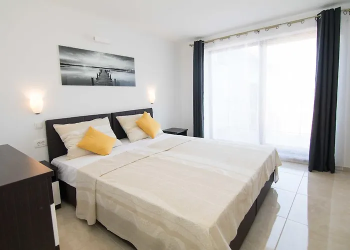 Affittacamere Pansion Makina 3*